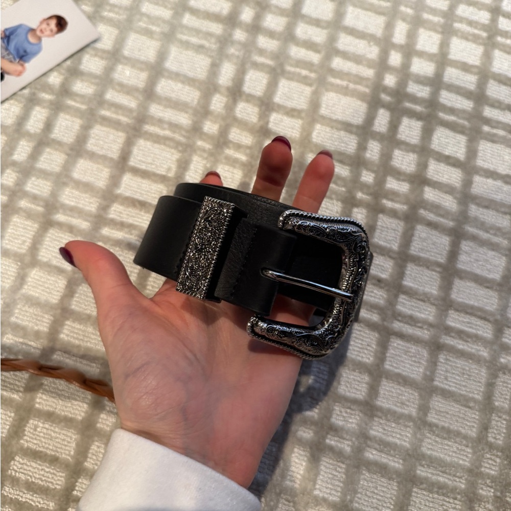 Black B-low The Belt with large Silver Buckle - Picture 3 of 5